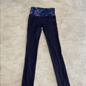 Lululemon wonder under straight leg leggings